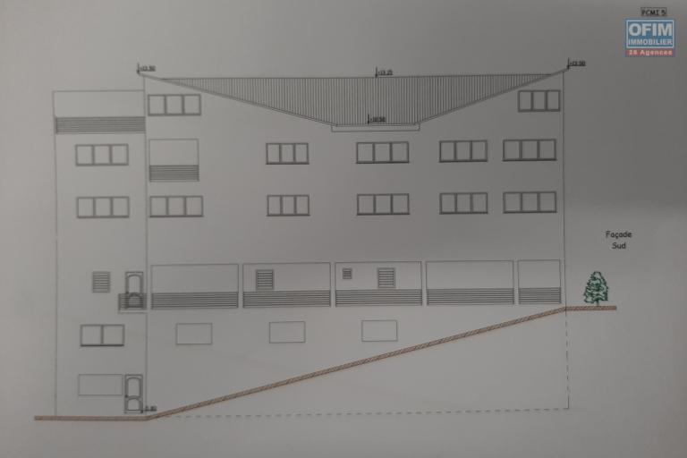 A louer local professionnel neuf avec accès ERP, parkings, Ascenseur