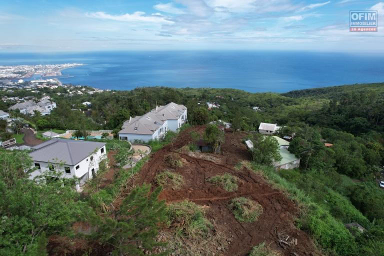 A vendre villas de type 4 neuves avec vue mer à la possession.