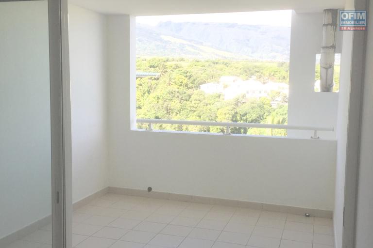 APPARTEMENT DE TYPE T2  LIBRE D’OCCUPANTS AVEC VUES MER ET MONTAGNE A SAINTE-MARIE - IDEAL 1° ACHAT