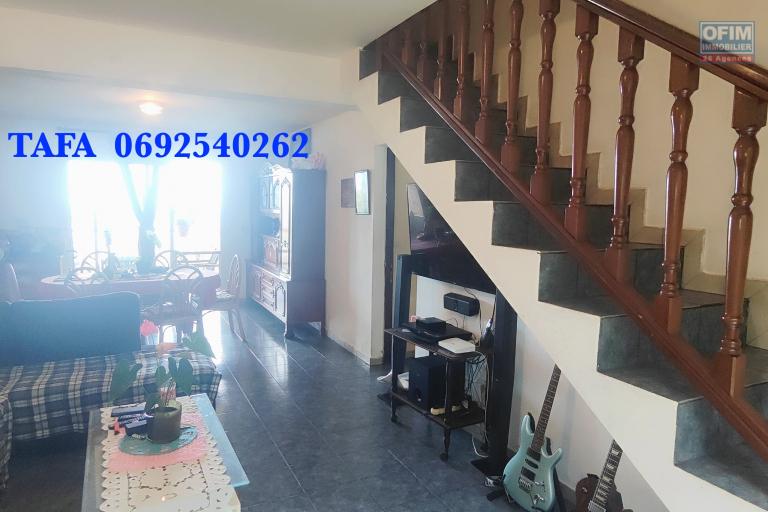 Maison de 180 m2, terrain 580 m2 - F5 - Séjour