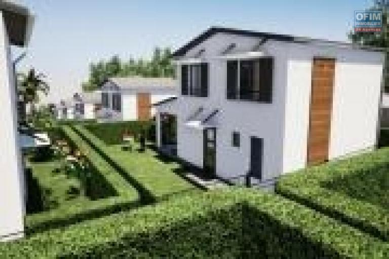 vente  18 villas Piton St Leu centre ville