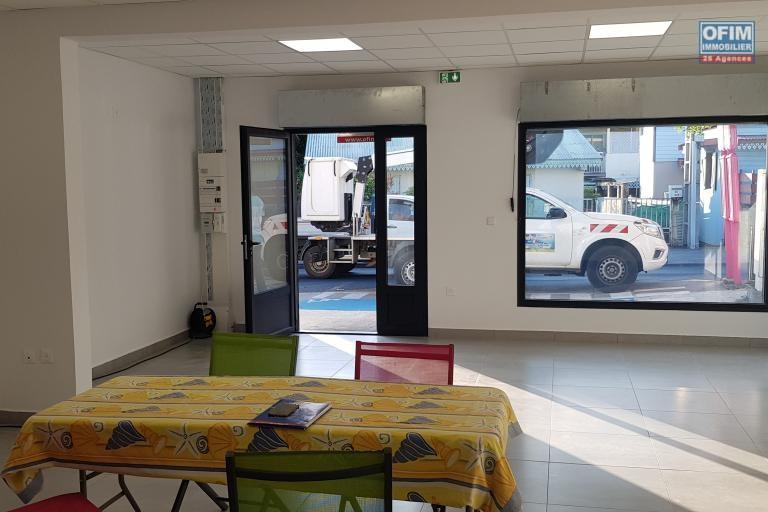 A louer local professionnel de 54,20m2 pignon sur rue passante