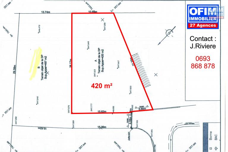 A Vendre en exclusivité un terrain constructible de 420 m² à proximité immédiate du centre ville de la Plaine des Palmistes