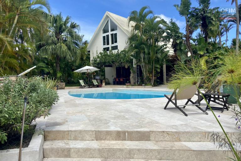 Magnifique villa sur 1447M2 de terrain avec piscine
