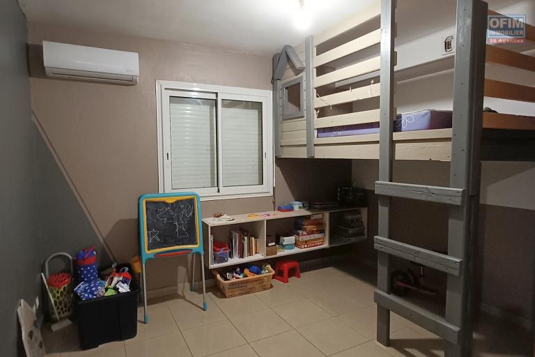 A vendre appartement T3 de 76 m2 avec varangue à Saint-Benoît (investissement locatif)
