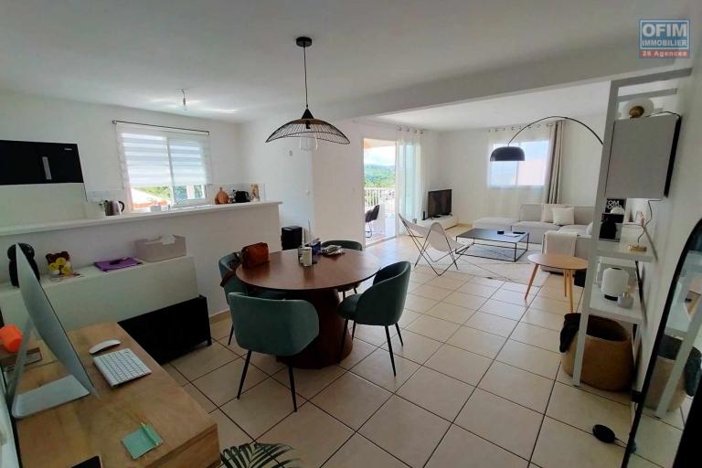 Spécial investisseur Immeuble de 8 appartements avec superbe vue mer et montagne à L'Entre Deux