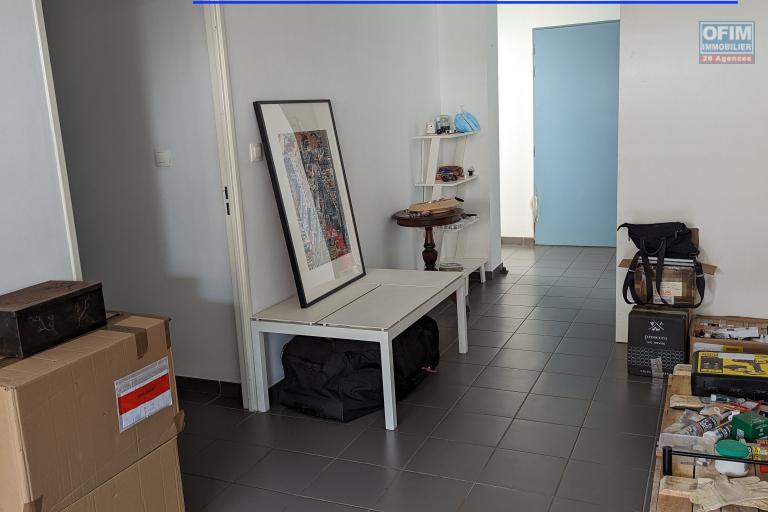 Apptmt T4 rare avec jardin et balcon, centre-ville