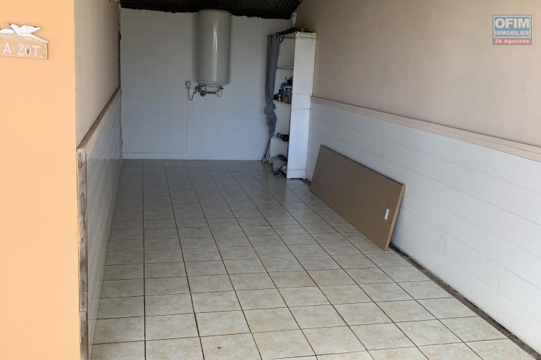 A louer Bas de villa 3 chambres proche de Beausejour