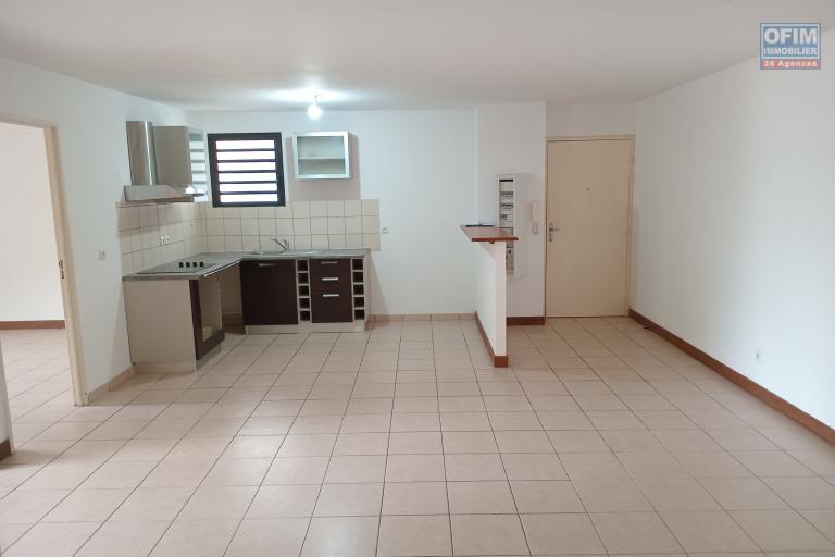 A VENDRE APPARTEMENT F3 DE 81 M2 AU CENTRE VILLE DE LA POSSESSION