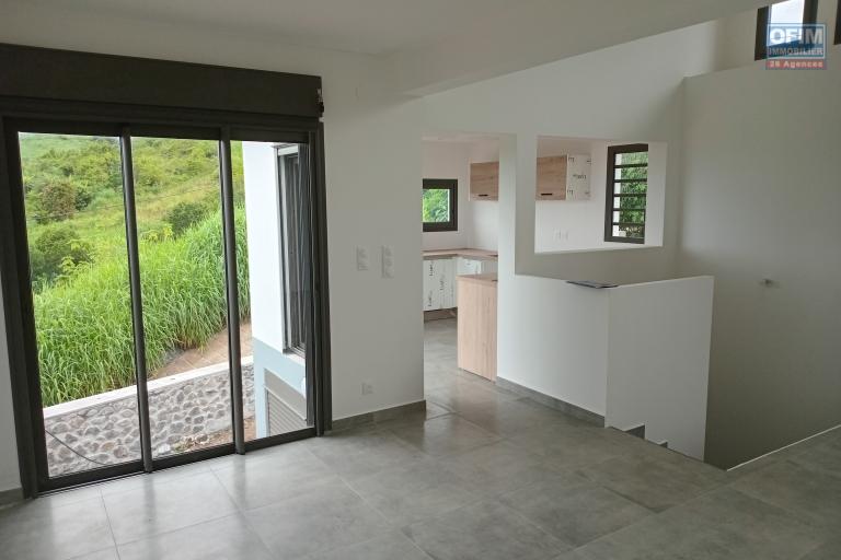 A VENDRE MAISON NEUVE F4/5 DE 131 M2 AVEC VUE MER A LA SALINE LES HAUTS