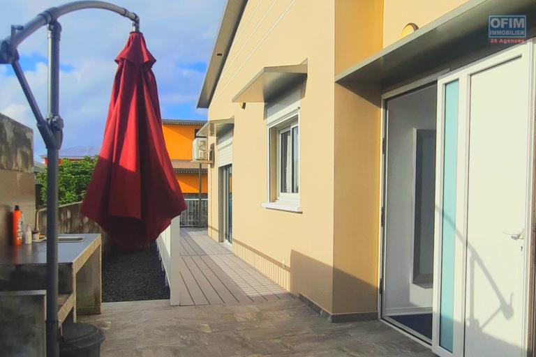  Superbe Villa moderne avec 4 chambres, buanderie, belle terrasse, jardin, au calme, très belles préstations