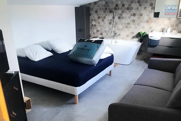  Superbe Villa moderne avec 4 chambres, buanderie, belle terrasse, jardin, au calme, très belles préstations