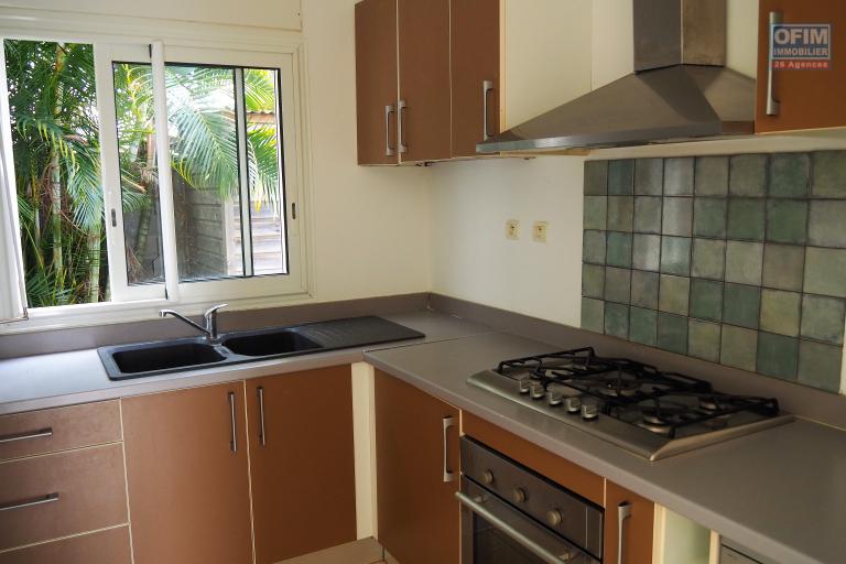 A VENDRE CHARMANTE VILLA F4 SAINT-LEU/LE PLATEAU