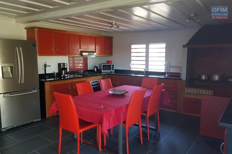 VILLA F4 MEUBLE
