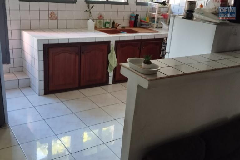 A VENDRE MAISON F4 SUR SAINTE SUZANNE/ QUARTIER FRANÇAIS