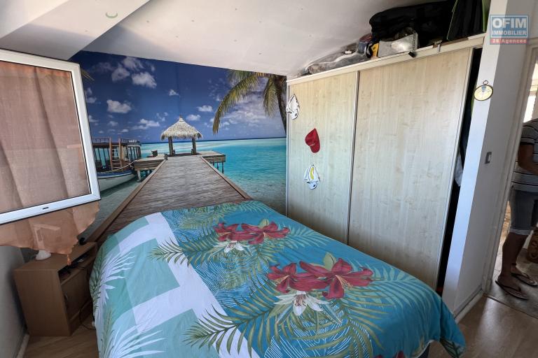 Bel appartement T3 Duplex de 71 m2 utiles avec varangue et pleine vue mer imprenable de toutes les pieces.