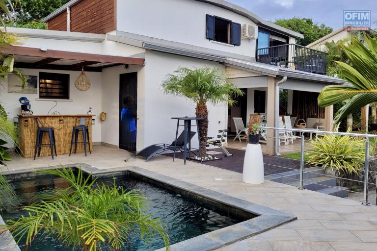 Belle villa  avec piscine 10 minutes CHU