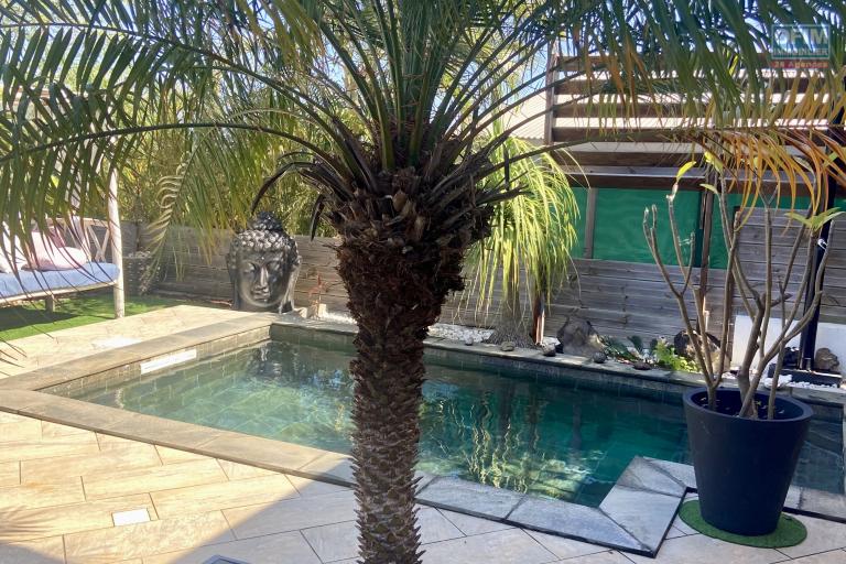 Belle villa  avec piscine 10 minutes CHU