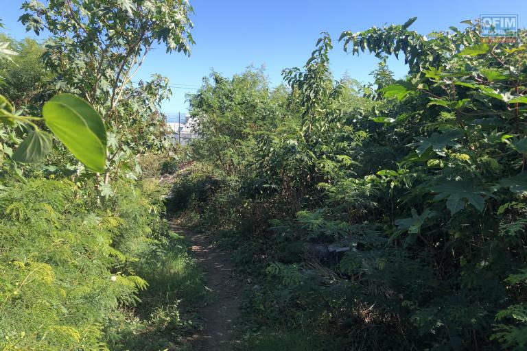 A VENDRE TERRAIN SAINT-LOUIS CENTRE