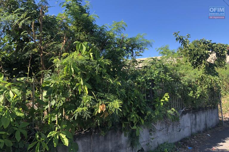 A VENDRE TERRAIN SAINT-LOUIS CENTRE