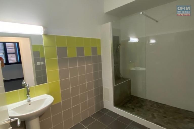 En vente appartement T4 plein centre ville de St Denis