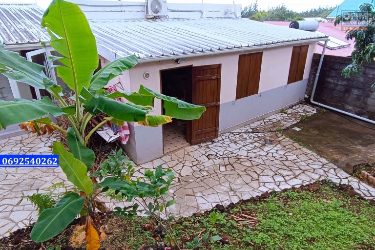 Maison F3 de 98 m2, garage - Côté Est