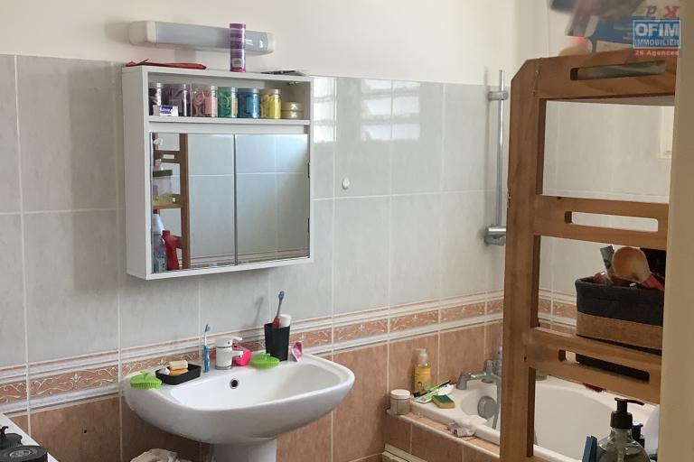 A LOUER Appartement T4 à RAVINE DES CABRIS