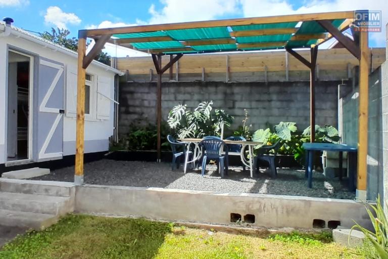 A LOUER villa F3 meublée à LE TAMPON 17ème kM