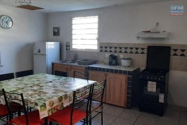 A LOUER villa F3 meublée à LE TAMPON 17ème kM