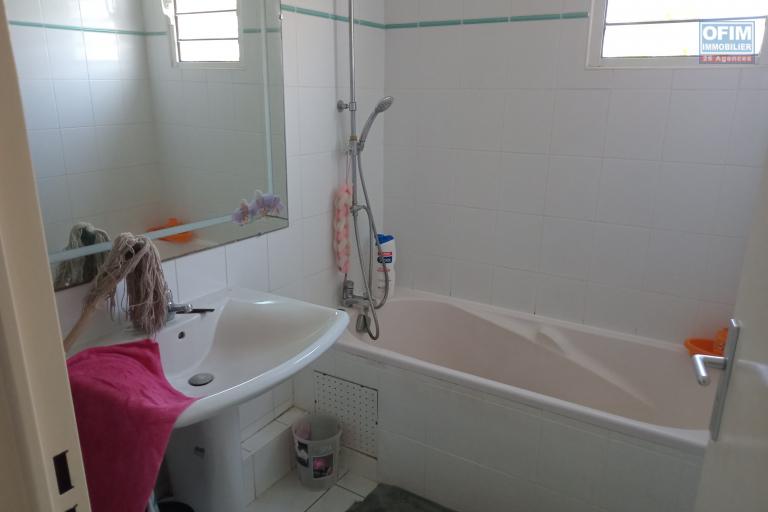 A LOUER APPARTEMENT F2 DE 45.13 M2 HABITABLE A BOUCAN CANOT
