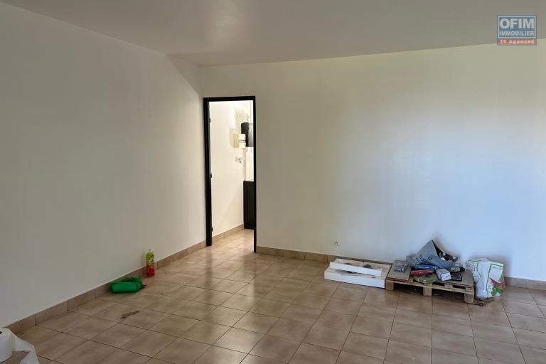 A louer Villa F4 avec grand jardin clôturé dans un lotissement résidentiel à champ-Borne Saint-André