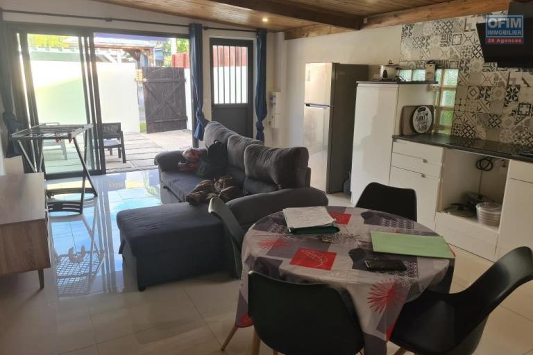 A louer charmant appartement neuf MEUBLE de type F2 Grand Bois  St Pierre