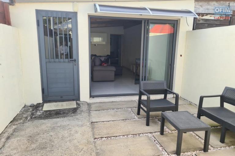 A louer charmant appartement neuf MEUBLE de type F2 Grand Bois  St Pierre