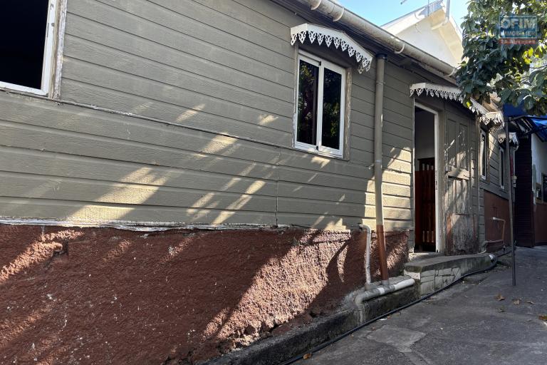A VENDRE ENSEMBLE IMMOBILIER