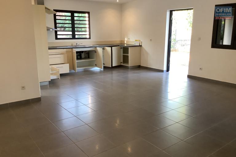 A LOUER Villa F4 à ETANG SALE LES HAUTS