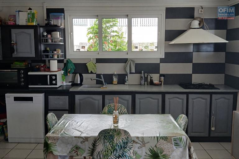A LOUER// Appartement de type F4 en rez de chaussée sur Tan Rouge à 950 euros