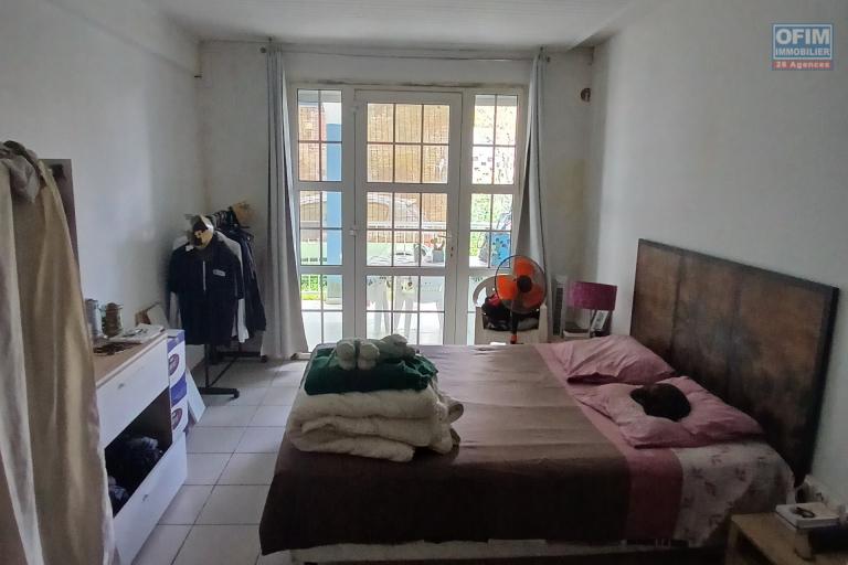 A LOUER// Appartement de type F4 en rez de chaussée sur Tan Rouge à 950 euros