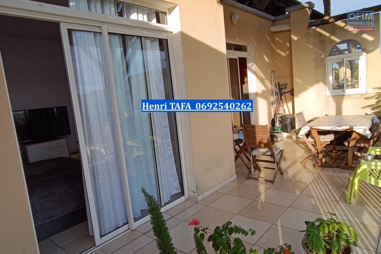 Apptmt T3 de 65 m2, piscine, vue mer - Terrasse