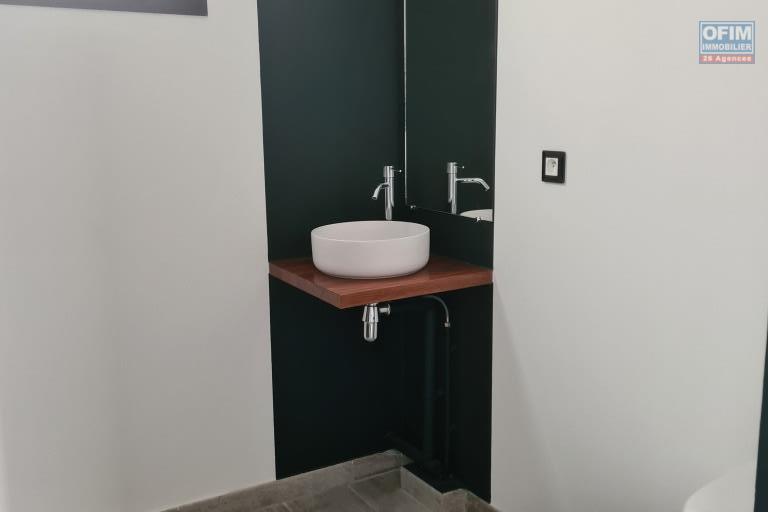 A louer joli studio d'environ 24 m² proche de l'université le Tampon