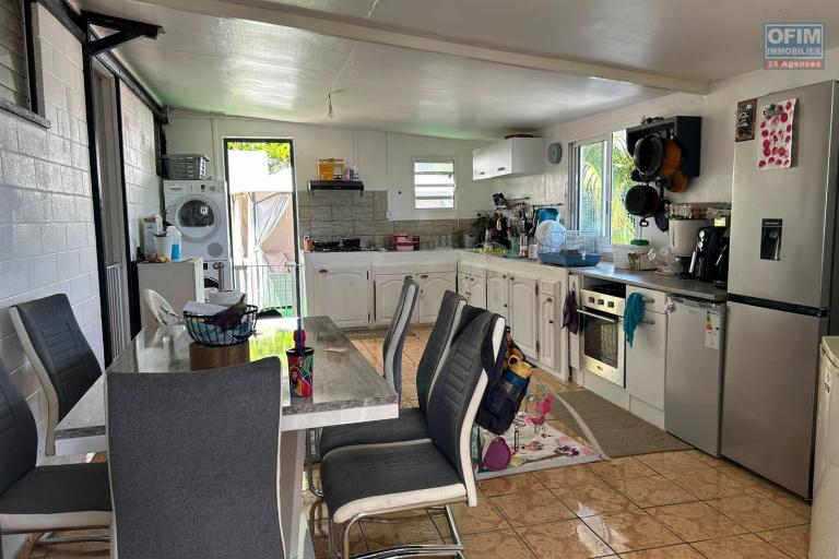 A louer belle maison de Type F4 à Sainte Marie