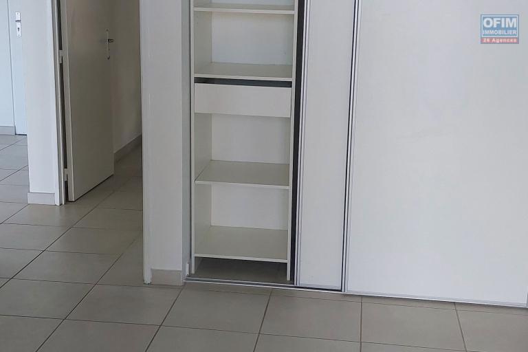 A louer superbe appartement T4 très récent avec vue mer et 44 m2 de varangue