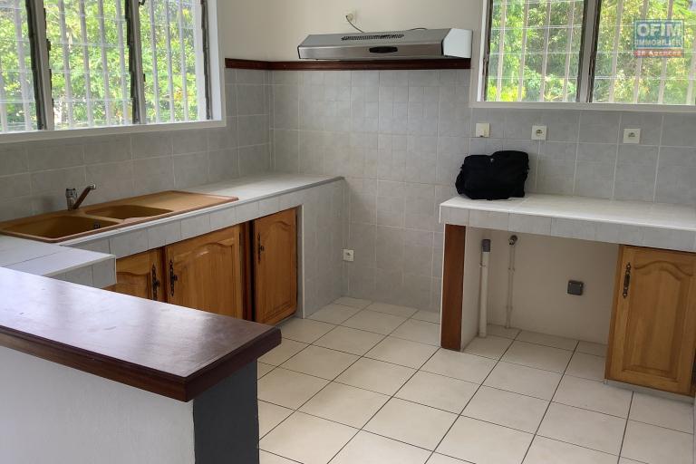 a louer appartement a la rivière saint louis