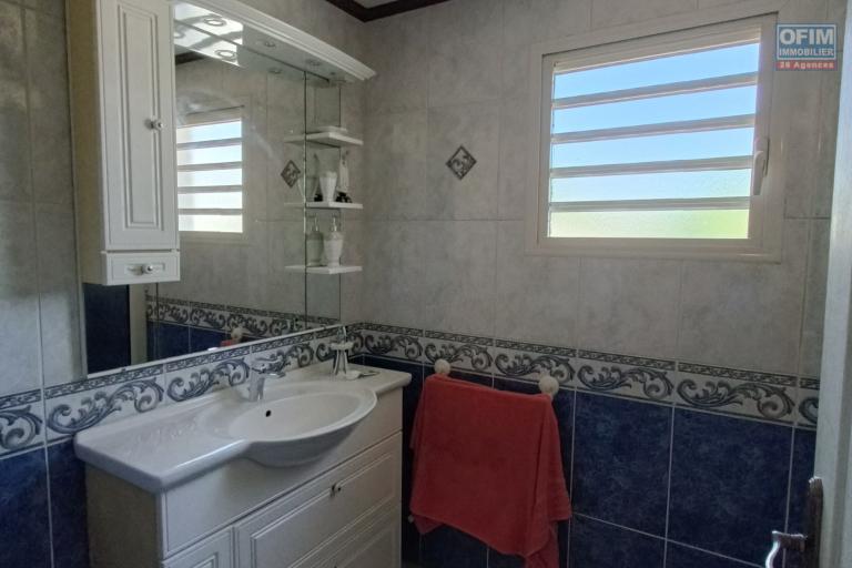 A Vendre Villa F3/4 de 83m2 au Bassin Bleu
