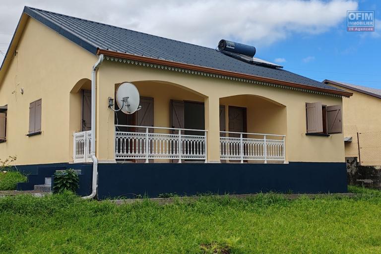A louer belle maison de type F4 secteur ChienDent Sainte Marie