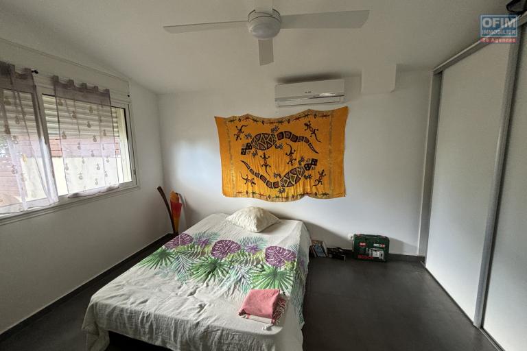 A VENDRE VILLA T4 en R +1 à Saint-Leu