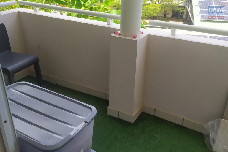 A LOUER APPARTEMENT F3 DE 77.40 M2 DE SURFACE HABITABLE AVEC VUE MER DANS UNE RESIDENCE AVEC PISCINE A MONTROQUEFEUIL