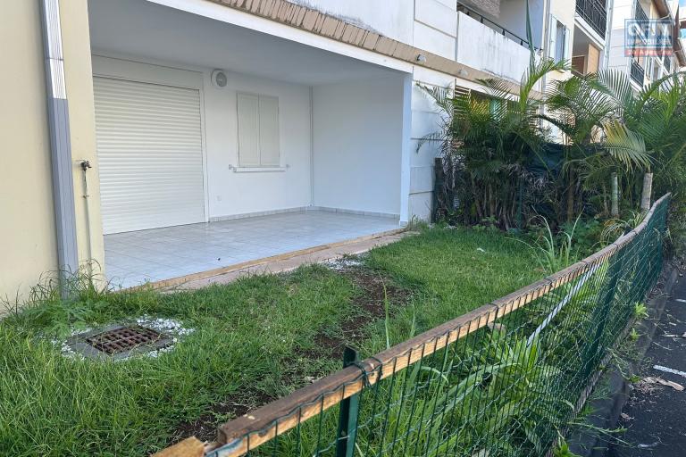 A louer au RDC un bel Appartement de type F2 dans Résidence sécurisée à Cambuston