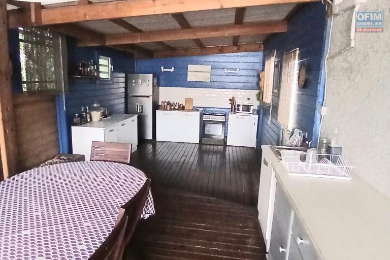 A VENDRE Maison à étage de type F4 avec PISCINE sur LE PORT