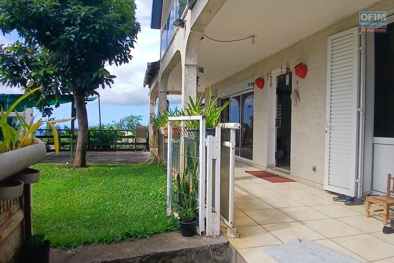 A VENDRE// Spacieuse villa à étage sur un terrain de 506 M2 piscinable à Saint-Paul