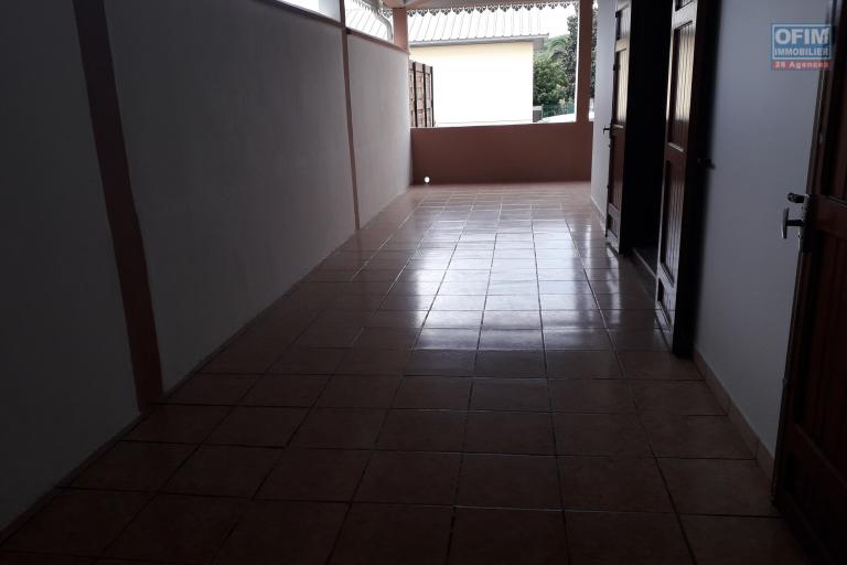 A louer villa F4/5 sur les hauteurs de la Possession ( Pichette )